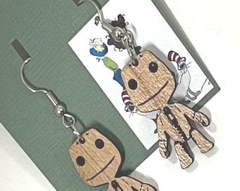 Orecchini Little Big Planet Sackboy in legno di ciliegio