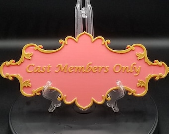 Réplica de letrero/placa de utilería para miembros del elenco, inspirado en Fantasyland (decoración del hogar con temática de Disney Park)