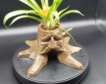 Ocarina of Time Deku Tree Inspired Planter - Retro Video Game Home Decor
