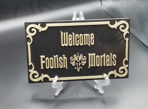 Haunted Mansion Resin Sign 看板 Disney The Haunted Mansion Sign - Spirithalloween.com