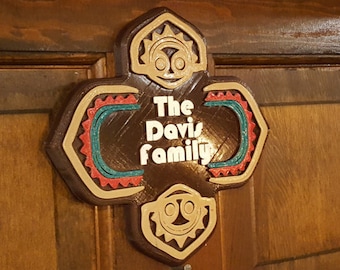 Personalisiertes Familien-Nachnamensschild / Plakette mit polynesischem Thema (Disney Tiki Polynesia Resort / Park Prop inspirierte Replik)