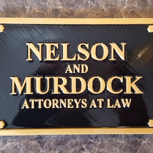 Réplica de placa/letrero inspirado en Daredevil, Nelson y Murdock, abogado