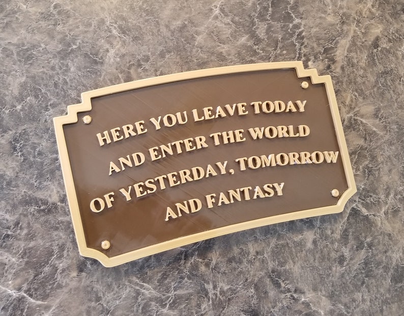 Here You Leave Today Disneyland-Eingangsschild Dual-Braun/Gold-Farbe Disney-Prop-inspirierte Nachbildung Bild 8