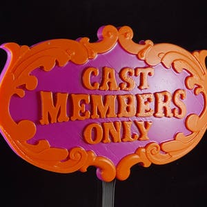 Réplica de placa/letrero inspirado en Toon Town, solo para miembros del elenco