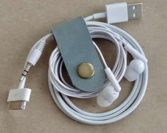 Cord Clip in Blue/Grey &gt; Italian Nubuck &gt; Full Grain Leather&gt;Solid Brass Snap&gt; Cord Keeper &gt; Cord Organiser &gt; Ear Bud Organiser &gt; Cable Wrap
