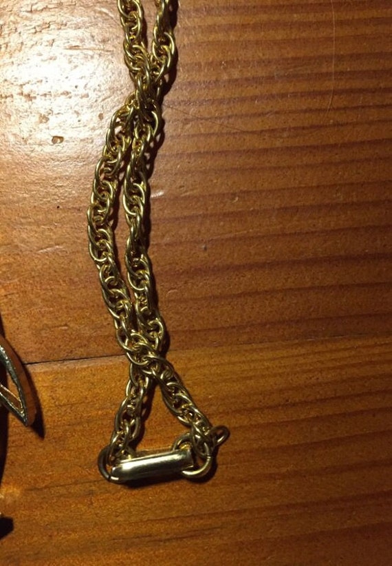 Vintage Costume Jewelry - Gold Chain with Pattern… - image 3