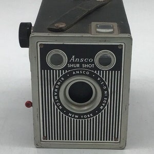 Vintage Cameras - Vintage Ansco Shur-Shot 120 Box Camera - In good+ Condition!