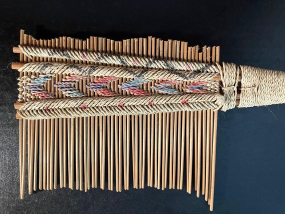 Handmade traditional comb - Absolutely Beautiful! - image 2