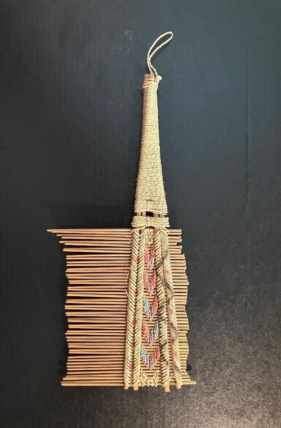 Handmade traditional comb - Absolutely Beautiful! - image 1