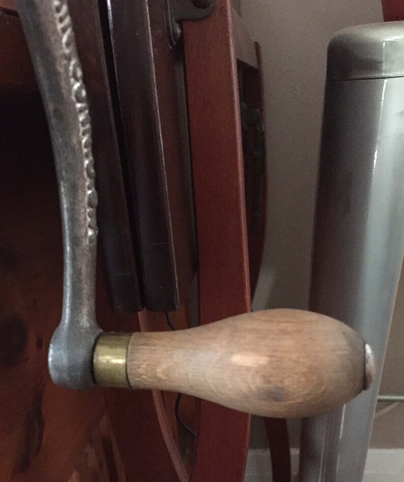Early 1900s Universal 2 Bread Crumber In Very Good Condition For Use Or As Decor