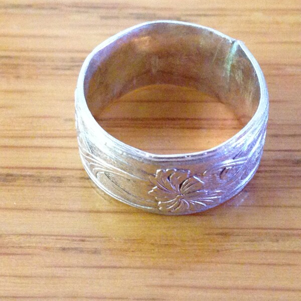 Sterling Silver Child's Ring, approx. size 3