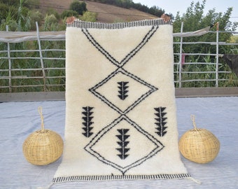 DESERT CACTUS Moroccan rug, Beni Ourain rug , Berber rug, beniourain rug, Bohemian rug, Vintage Moroccan rugs, Hand Woven rug, Boho rug