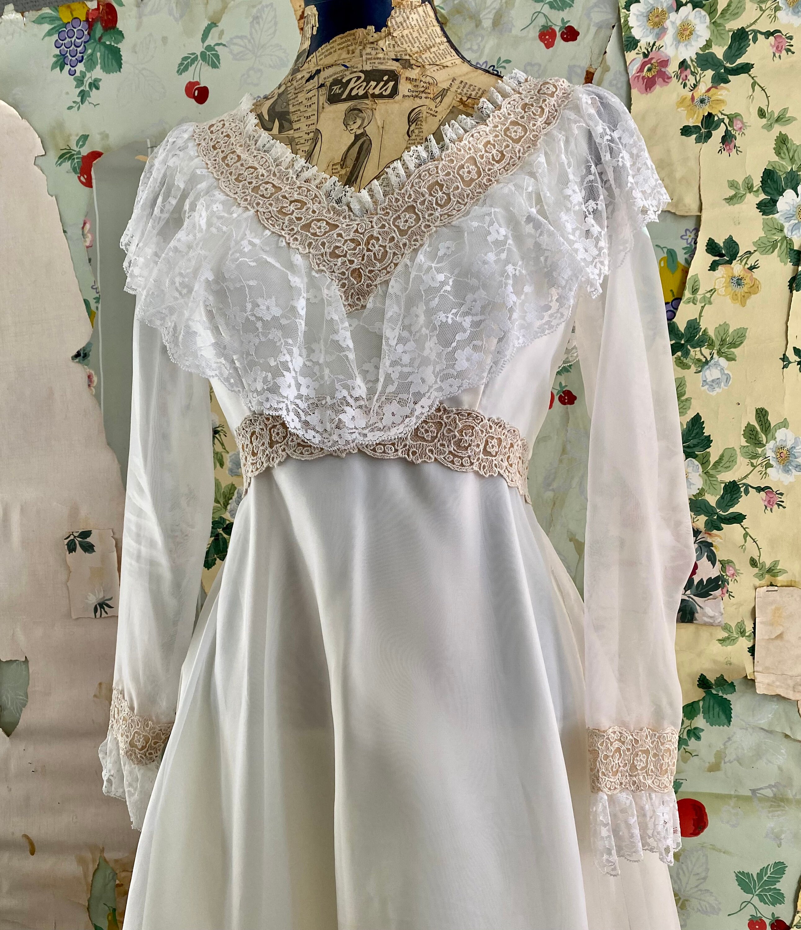 1970s does Antique Revival Tiered Lace Prairie Wedding Dress. XS. By