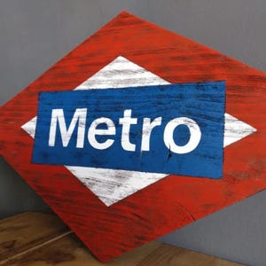 Cartel logo metro de Madrid