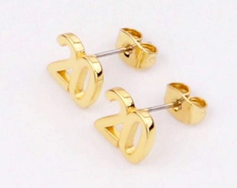 カスタム、1ペア 18kt ゴールドフィルド キュート 年齢 20 イヤースタッド イヤリング、年齢イヤリング、年齢スタッド 10 x 8 mm 軽量 スタイリッシュ ミニマル、ブランド ブティック