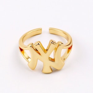 Custom Handmade 1pcs Delicate 18kt Gold Filled Adjustable Opening NEW YORK City Ring Minimal Stylish lightweight Boutique Brands Gifts
