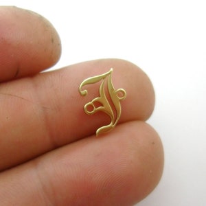 Para negócios, 30 peças de amuletos iniciais de ouro gótico em inglês antigo, pulseiras iniciais "J", conectores, fornecedor de fábrica de joias personalizado personalizado