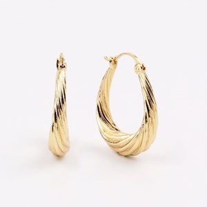 カスタムハンドメイド 1ペア デリカシー 18kt ゴールドフィルド スタイリッシュ ハイエンド オーバル ディストーション ウォータードロップレット フープ イヤリング スタイリッシュ グレース ブティック ブランド