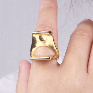 Custom Handmade 1pcs Delicate 18kt Gold Filled Geometry Chic Flat Clip Adjustable Ring Simple And Stylish Brands Jewelry Factory Wholesale