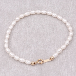 3.5 mm ハンドメイド カスタム 1 個 デリケート 14kt USA ゴールドフィルド ライス グレイン ナチュラル 淡水パール ブレスレット、花嫁介添人ギフト、ウェディング ジュエリー