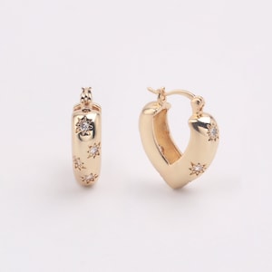 Custom Handmade 1 Pair Dainty 16kt Gold Filled Heart Smooth Pentagram Pattern Shining Zircon Hoop Earrings Everyday Style Vacation Wholesale