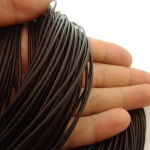 6 Feet (2 meters) 1.5mm Natural Dark Brown Coffee Round Leather Cord, Jewelry Making, Macrame Bracelets, Clothes & Craft Supplies 050701-02