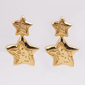 Custom Handmade 1 Pair Delicate 16kt Gold Filled Five-Pointed Star Hollow Out Light Weight Medium Earrings 31mm Factory For Brands Boutique