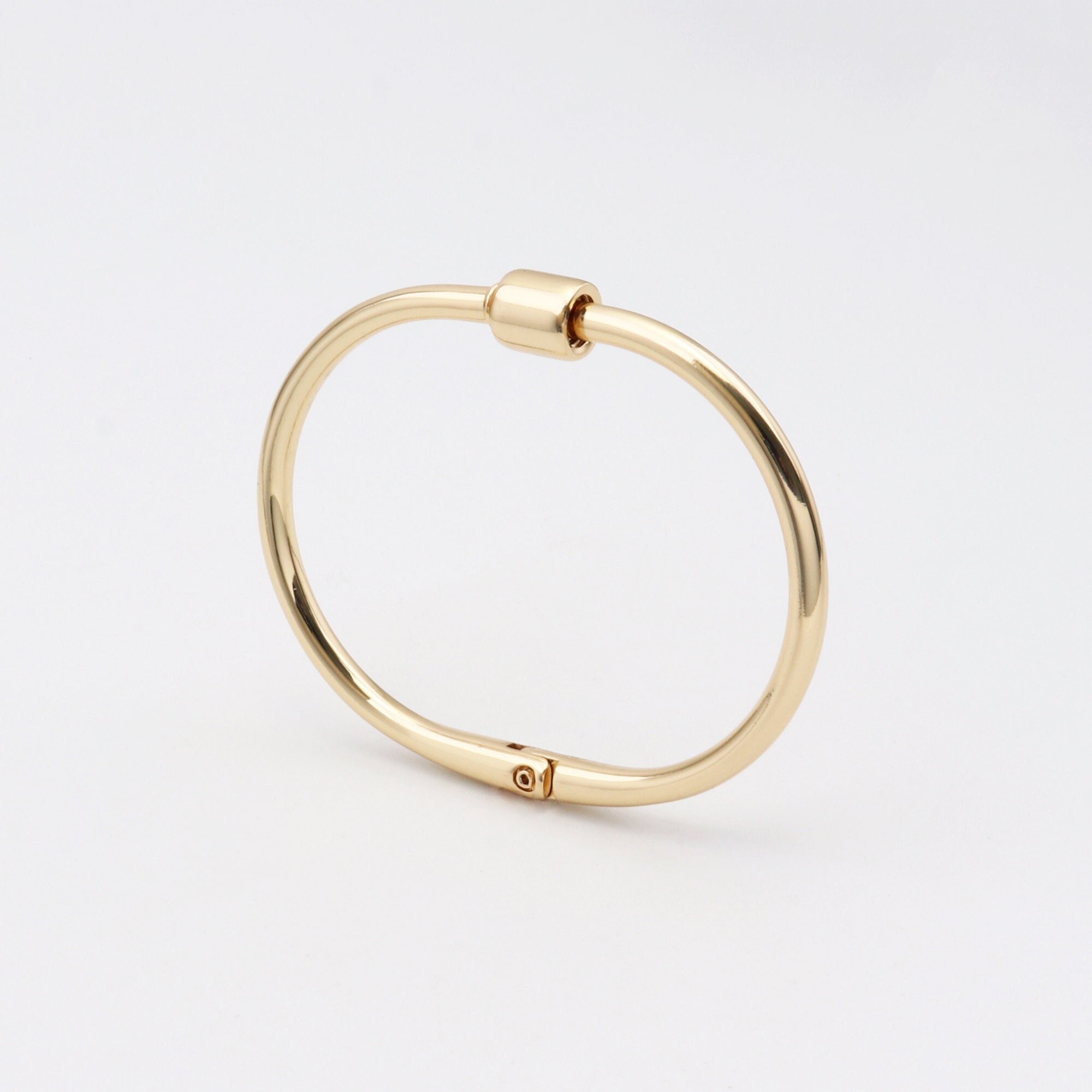 Screwdriver bangle shop