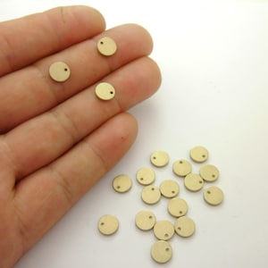30pcs Small 8mm Versatile Round Coin Raw Brass Discs Pendants Drops, Brand Logos Engraving Blanks, Available for More Than 30 Custom Colors