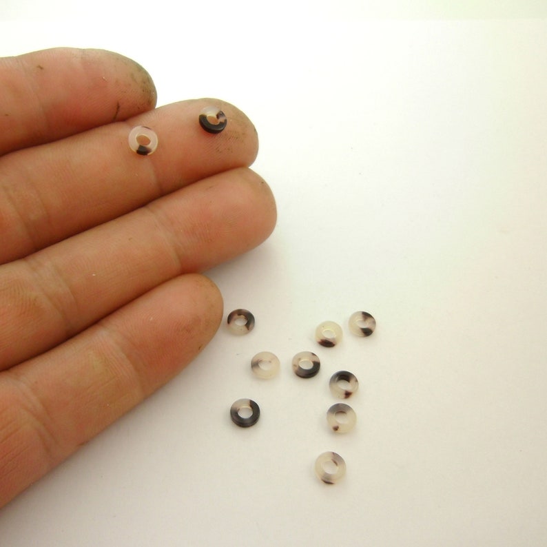 Custom*3000pcs 5.6mm Leopard White Brown Round Circle Rings Bold Custom*3000pcs 5.6mm Leopard White Brown Round Circle Rings Bold