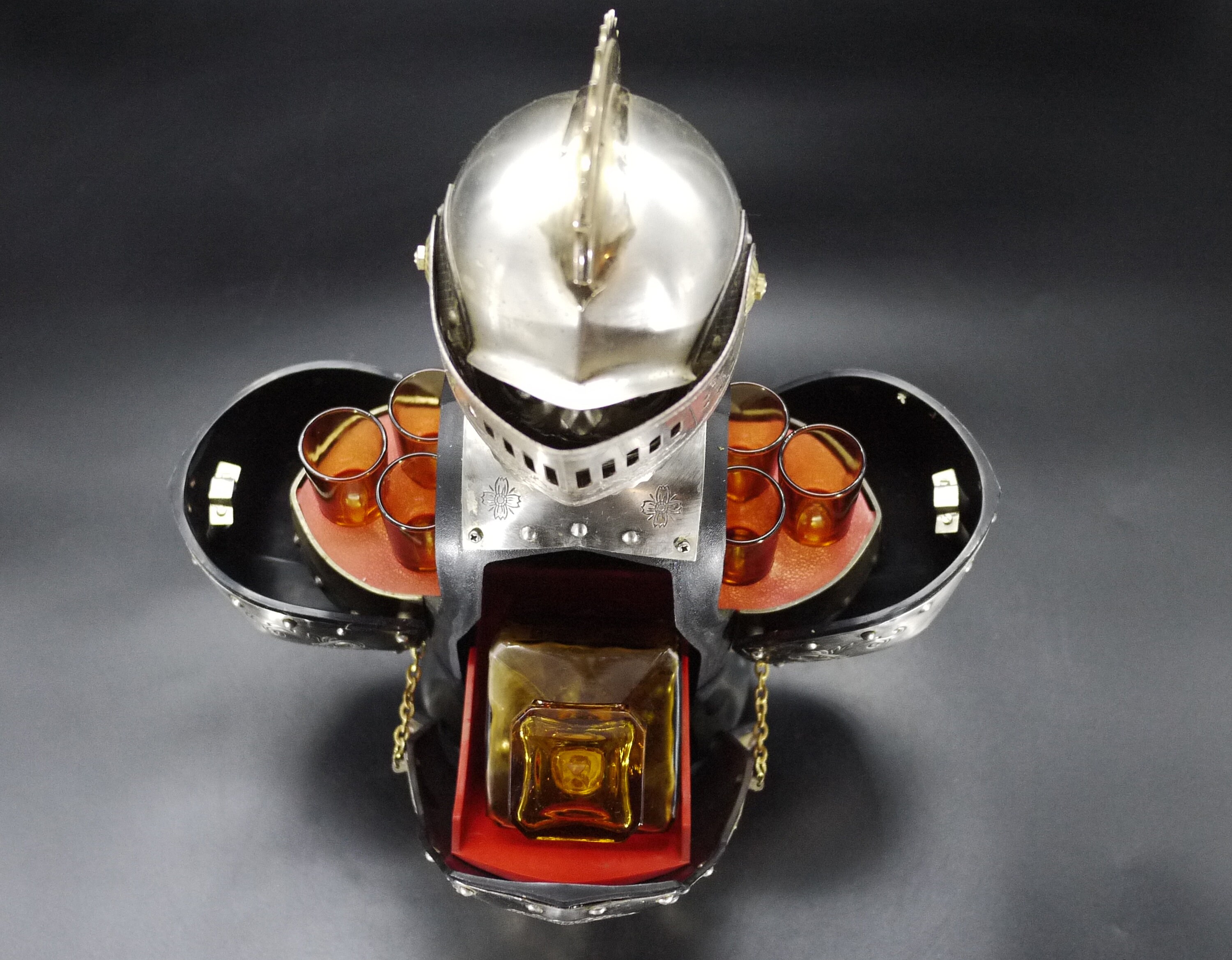 Vintage Knight Bar Decanter Set