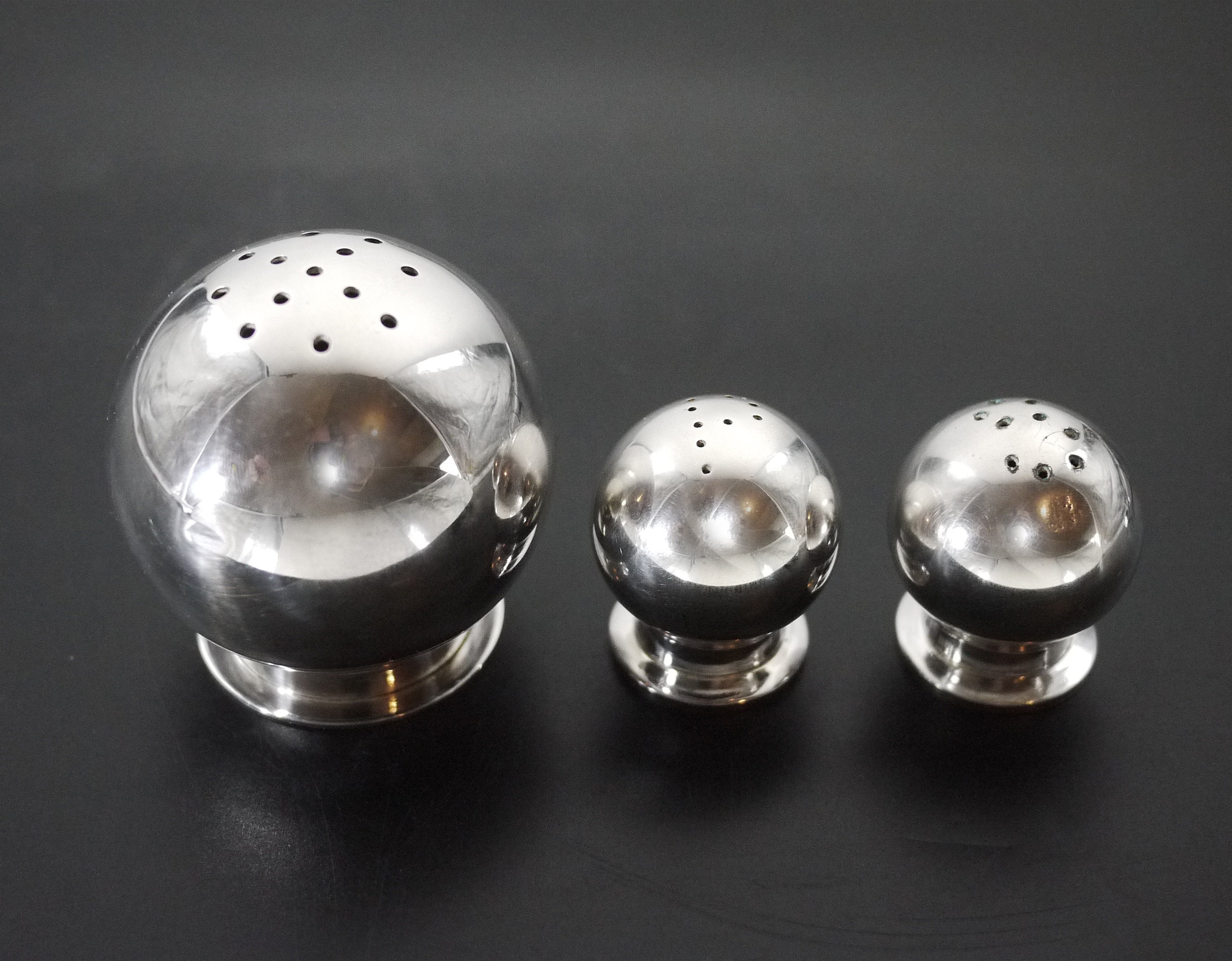 Ercuis Silver Plated Ball Shaped Shaker Set