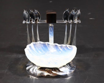 Art Deco Opalescent Oyster Bowl and Spoon Set
