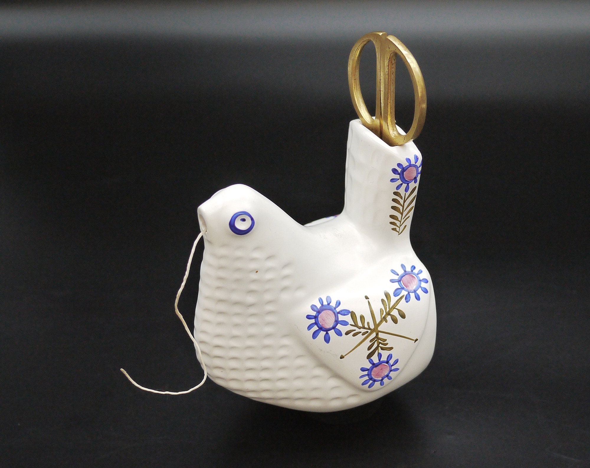 Arthur Wood Bird String and Scissor Holder Wall Mount Blue and Pink