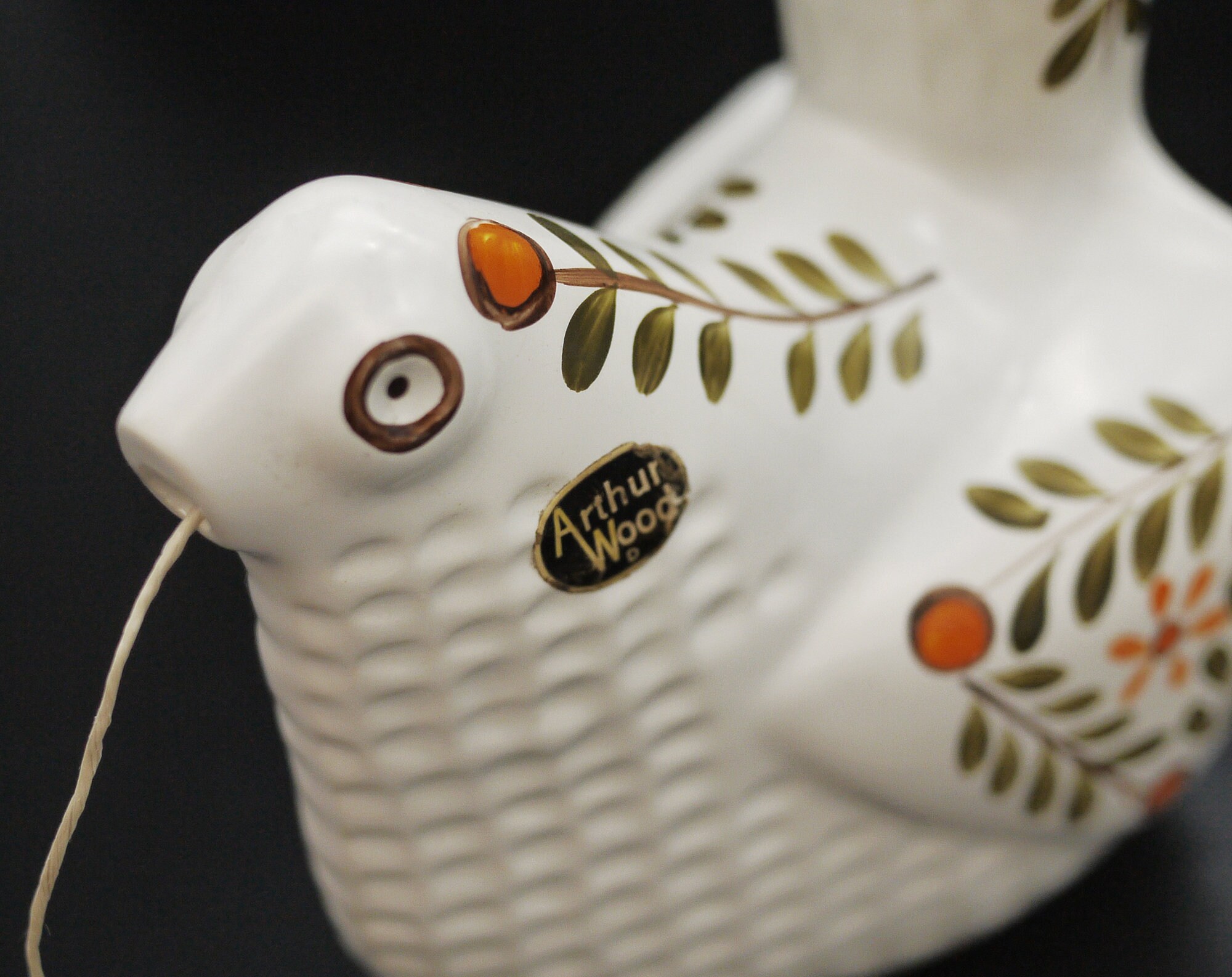 Arthur Wood Bird String and Scissor Holder Wall Mount