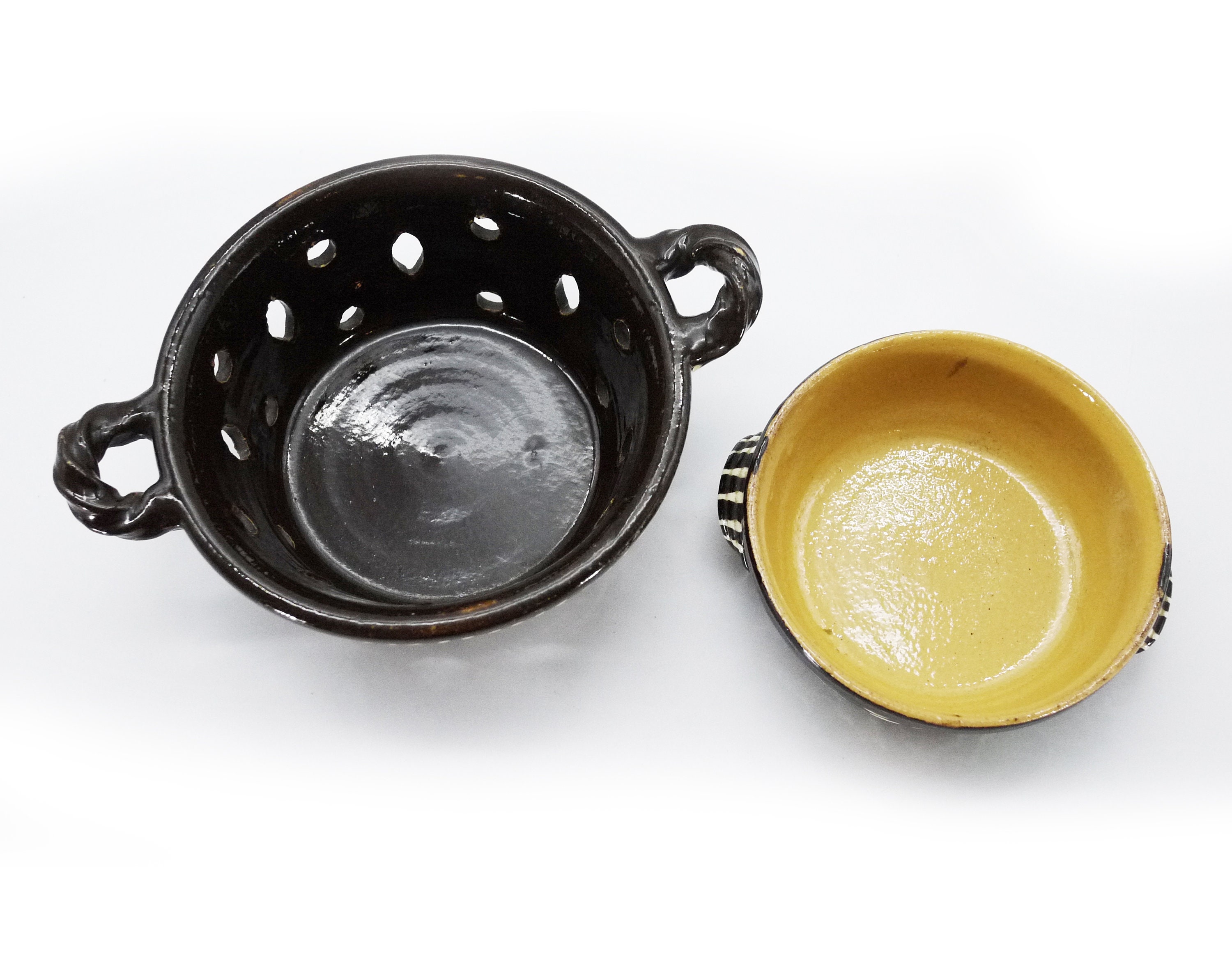 Vintage Pottery Onion Garlic Keeper Storage Bowls, S/2