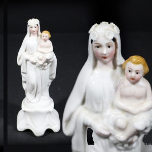 Estatua de Virgen María de porcelana antigua, pequeña Virgen María francesa vintage con el Niño Jesús, figura religiosa