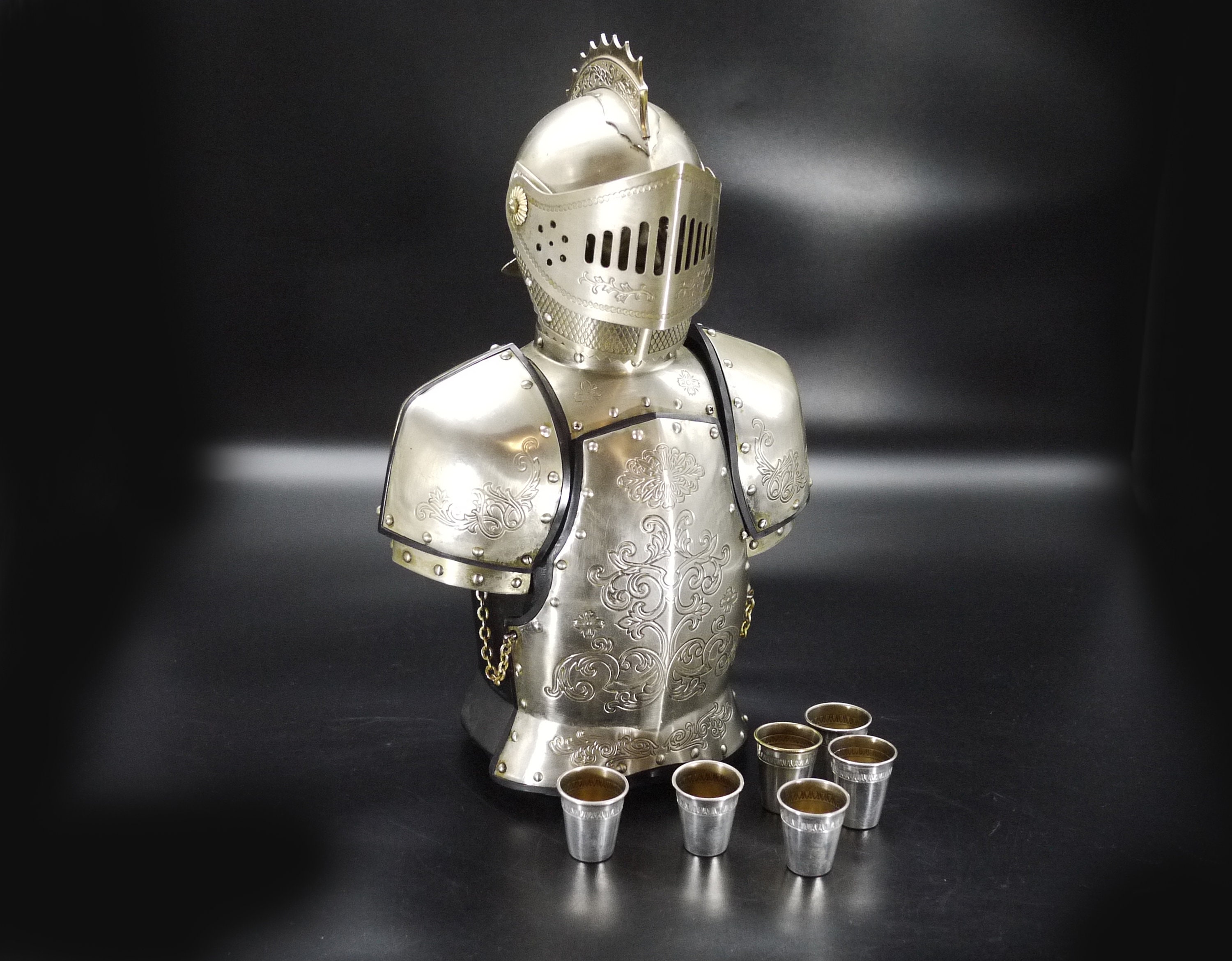 Vintage Knight Bar with Medieval Shot Glasses Set