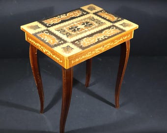 1960s Italian Inlaid Small Side Table With Music Box