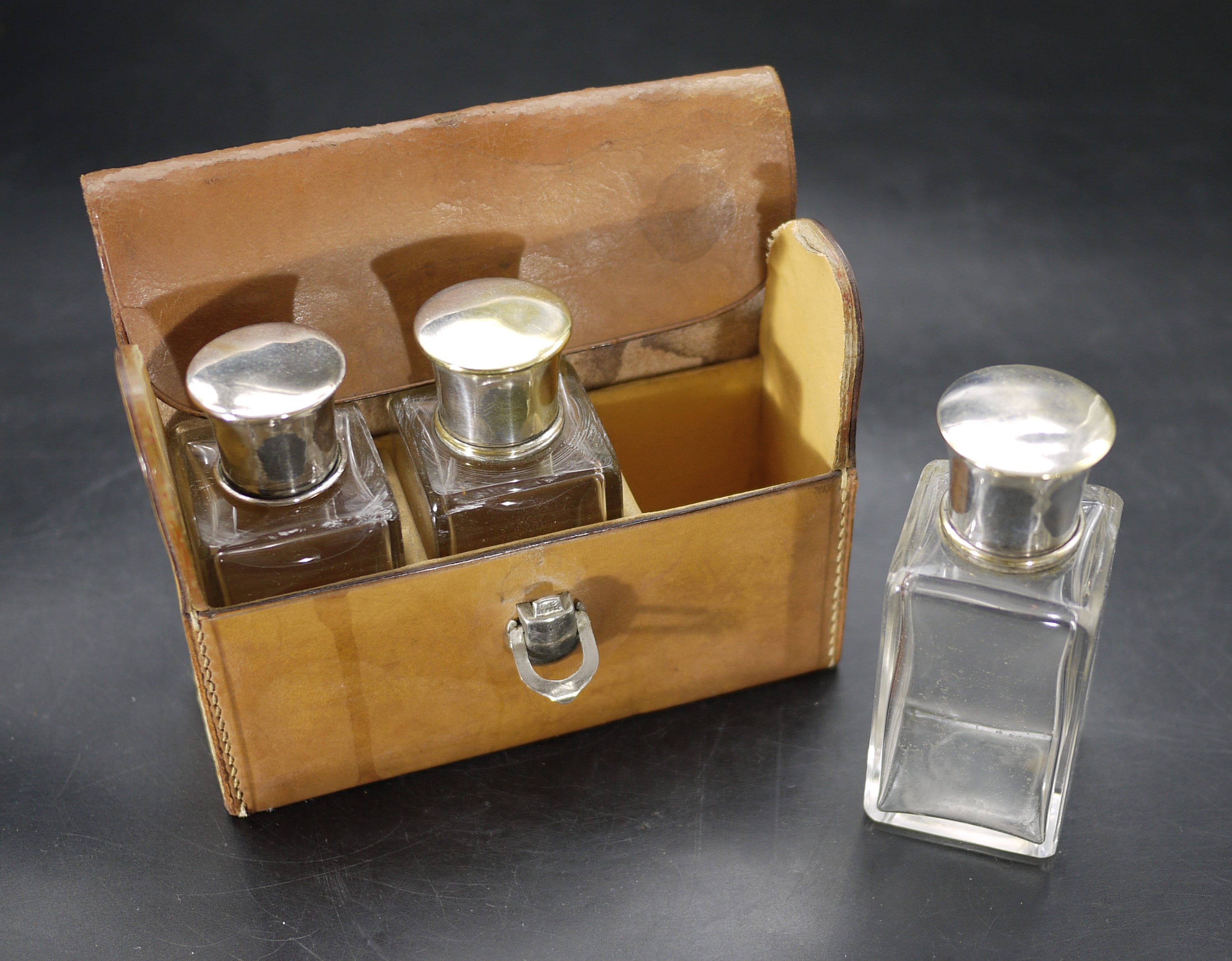 French Deco Perfume Travel Case With Crystal Perfume Bottles 