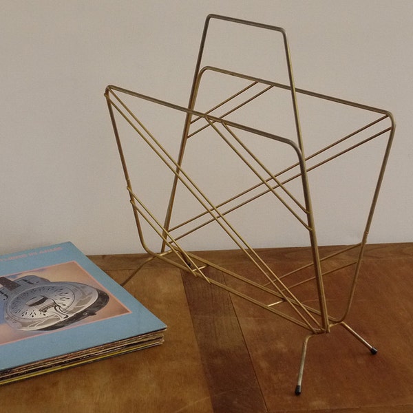 Porte Revue, Vinyls métal doré 50s . Vintage Magazine Rack . 50s French Records Stand, Holder . Mid Century Modern magazine rack