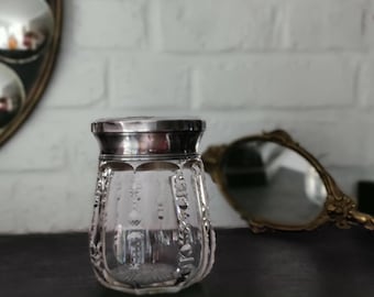 Antikes französisches Kristallgefäß mit Deckel aus Sterlingsilber, Badezimmerdekoration