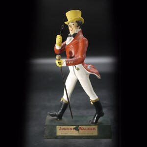 Johnnie walker statue - Etsy 日本