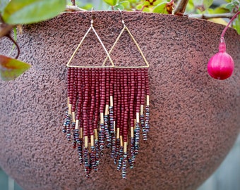 Bordeaux. Beaded earrings. Fringe earrings.