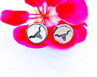 Longhorn cattle stud earrings, simple metal studs, everyday earrings, minimalist earrings, silver stud earrings, hammered stud design