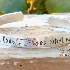 Show pig bracelet, cattle bracelet, show lamb farming bracelet, farmers daughter, farm life, 4h, steer, show, personalized, sheep, hog