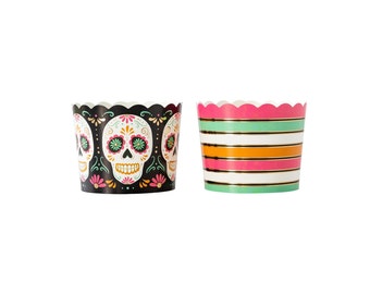 Gold Foil Sugar Skull Food Cups 50ct, Skull Baking Cups, Calaveras Treat Cup, Dia de los Muertos Party, Day Of The Dead Decor, All Souls Day