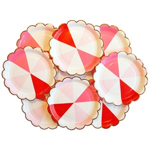 Red and Pink Valentine Scallop Plates 8ct, Valentine Paper Plates, Valentine Tableware, Round Dessert Plates, Valentine's Day Party Supplies image 3