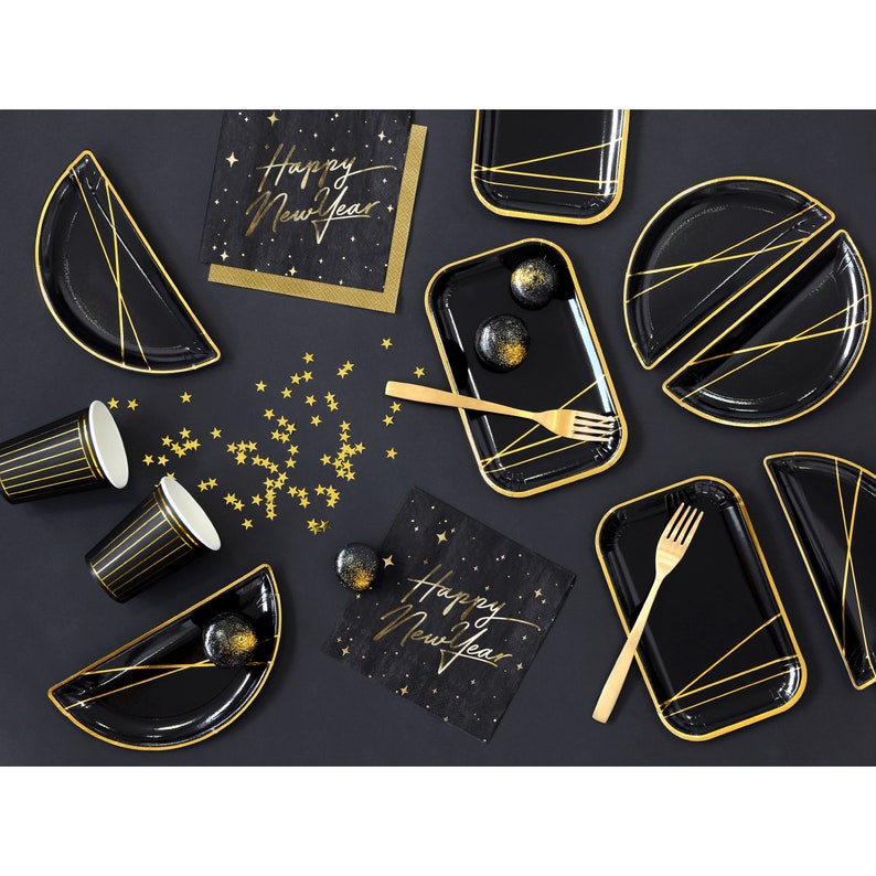 Black Napkins for New Year/'s Eve Party Black Happy New Year Napkins 20 Large Napkins NYE Party 2021 New Year/'s Eve Decorations