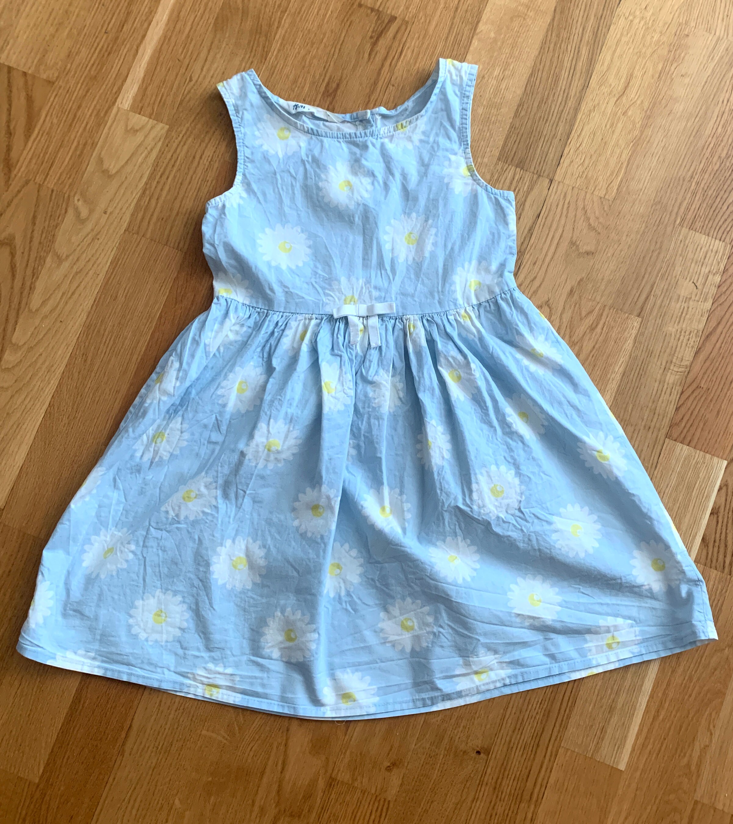 blue floral dress h&m Women's Cream/blue floral Pleated Bandeau Dress